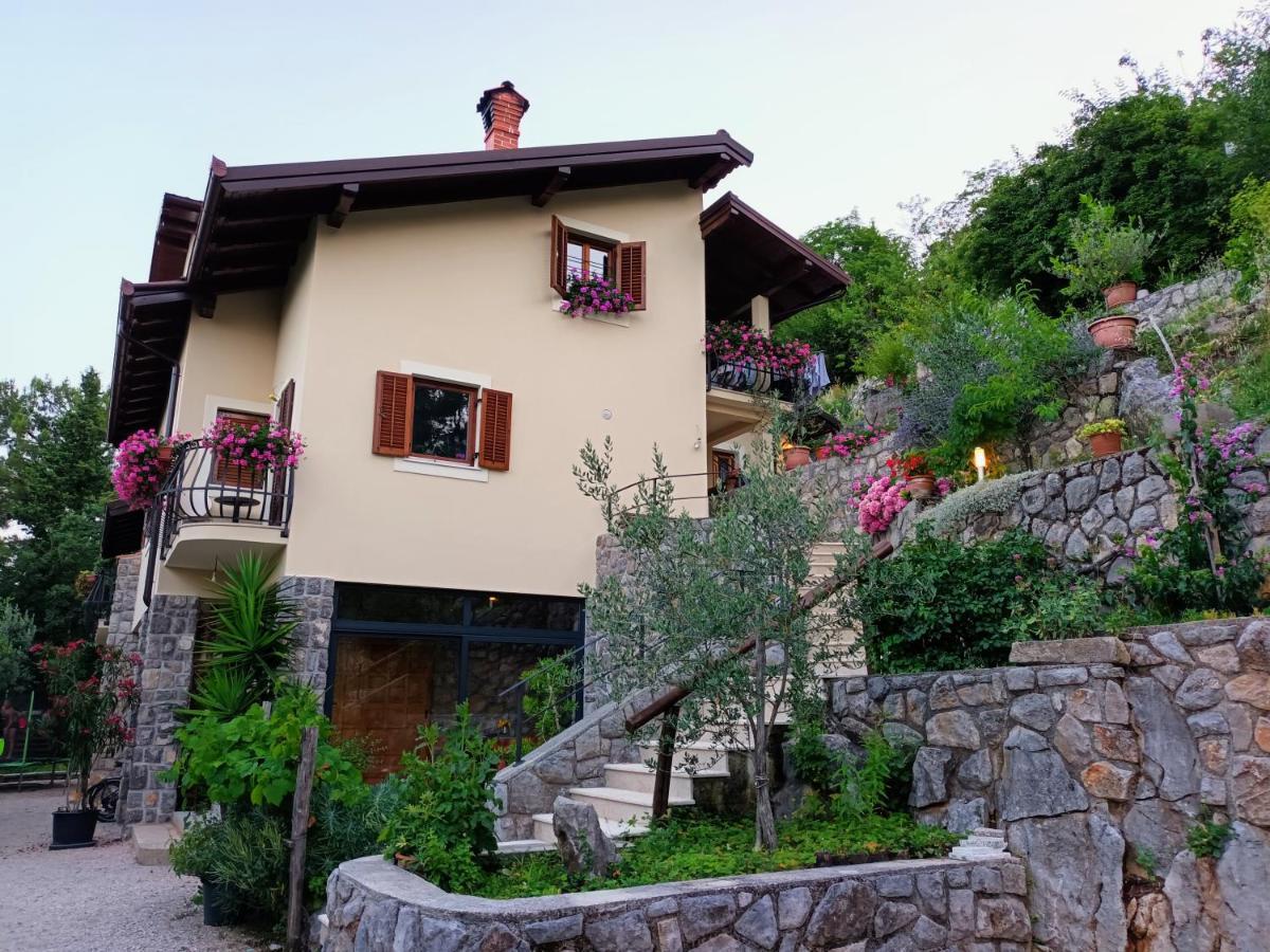 Apartments Sandra Lovran Zewnętrze zdjęcie